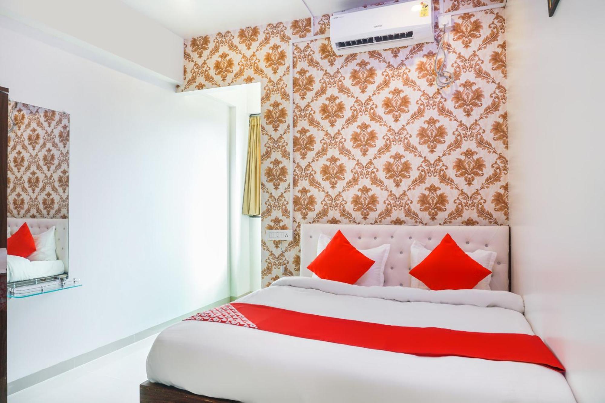 Hotel O Nitya Executive Phursungi Екстер'єр фото