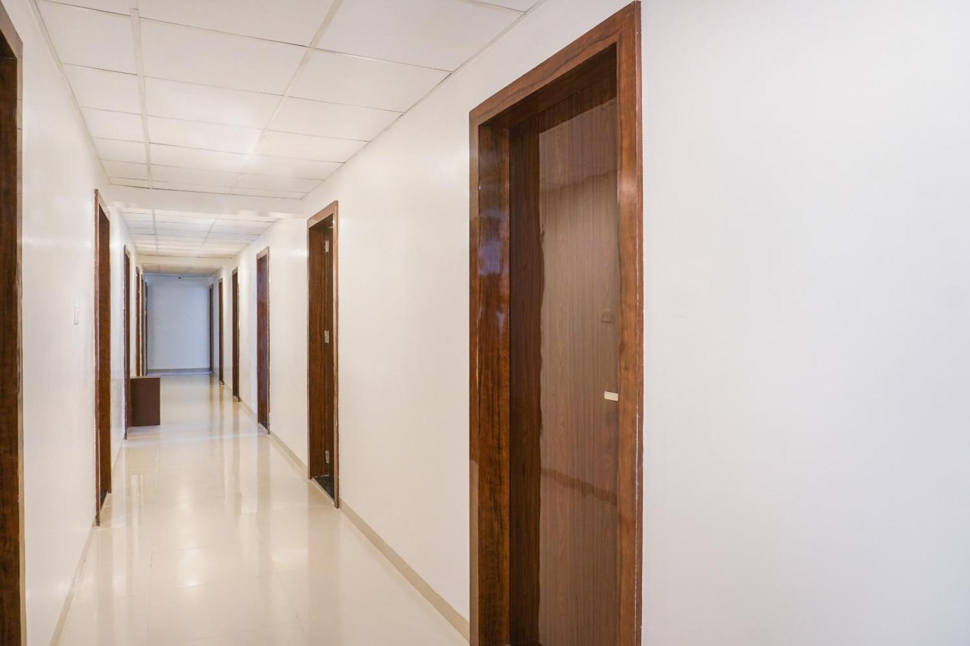Hotel O Nitya Executive Phursungi Екстер'єр фото