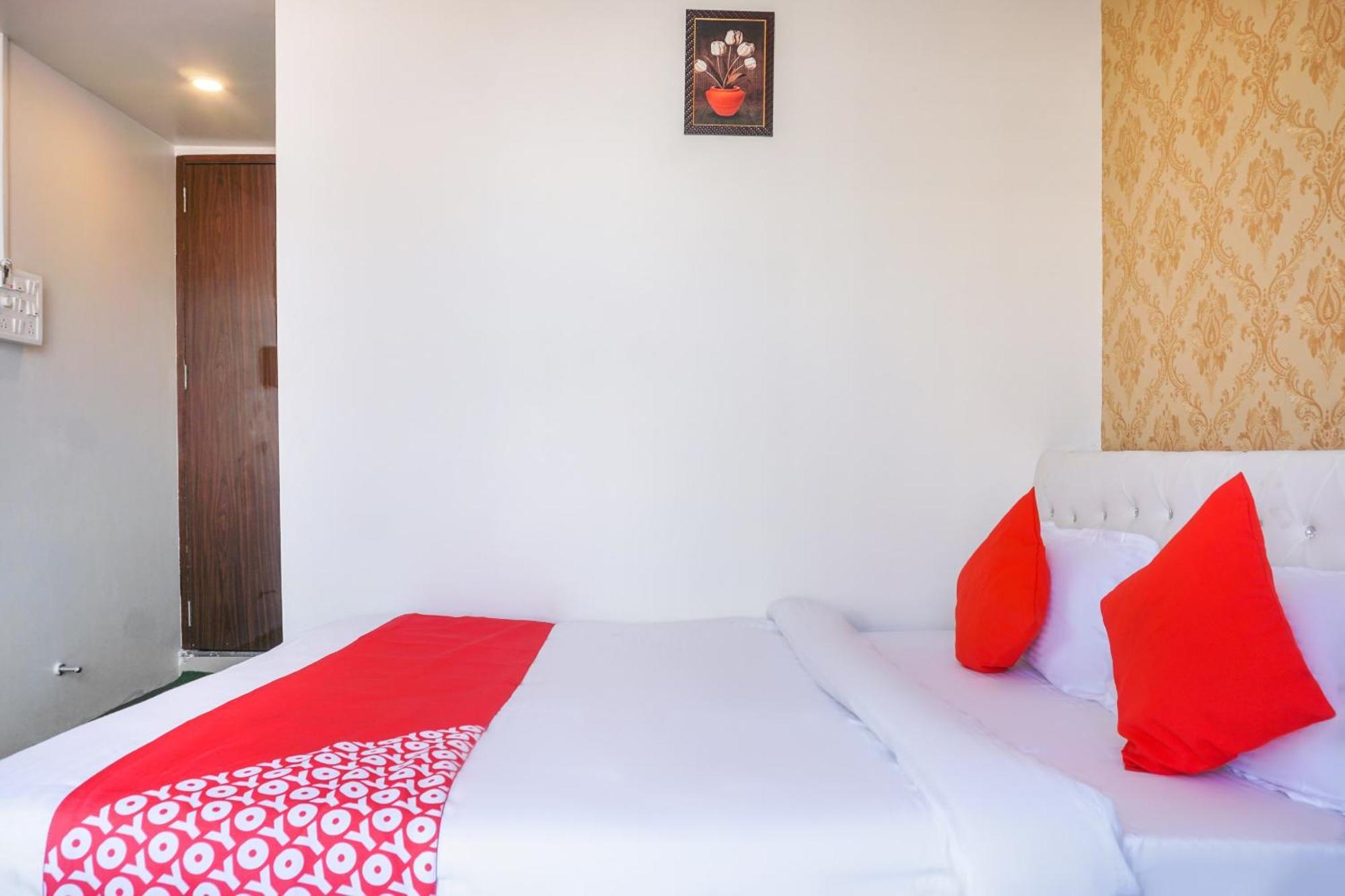 Hotel O Nitya Executive Phursungi Екстер'єр фото