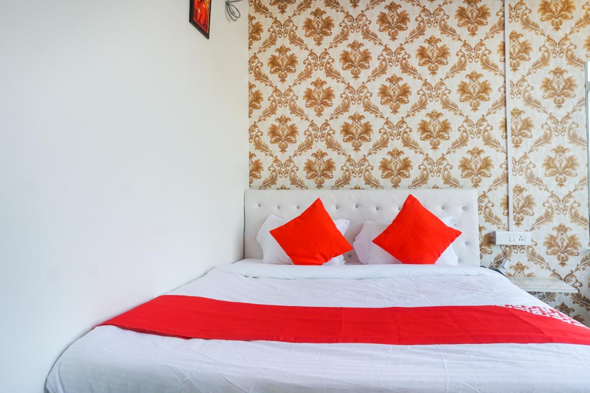 Hotel O Nitya Executive Phursungi Екстер'єр фото